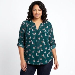 Torrid Harper Blouse Size 3 (3X) Green Llama Alpaca Print Georgette Roll Tab Top
